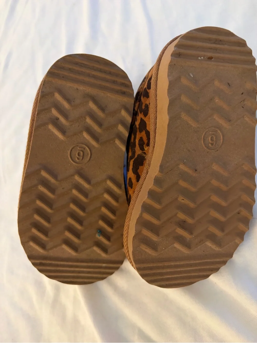 Cat & Jack soft leopard